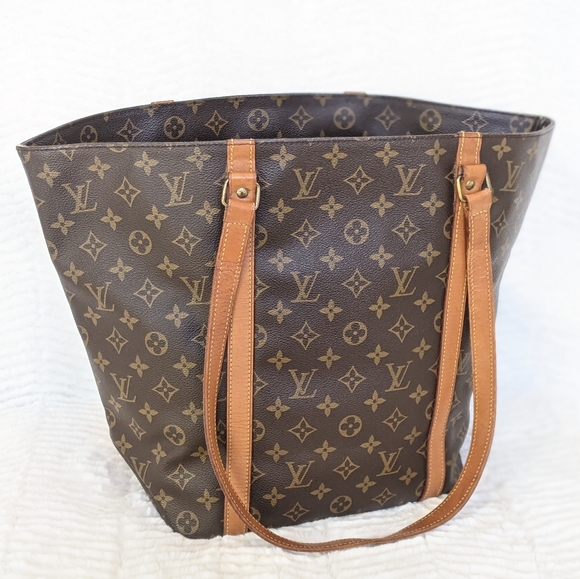 💎✨XL✨💎 Louis Vuitton Tote - Picture 4 of 10
